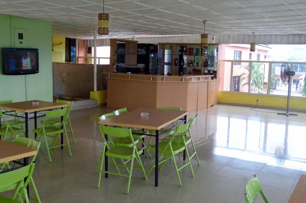Ostra Hotels Bale Akiosi Exterior photo