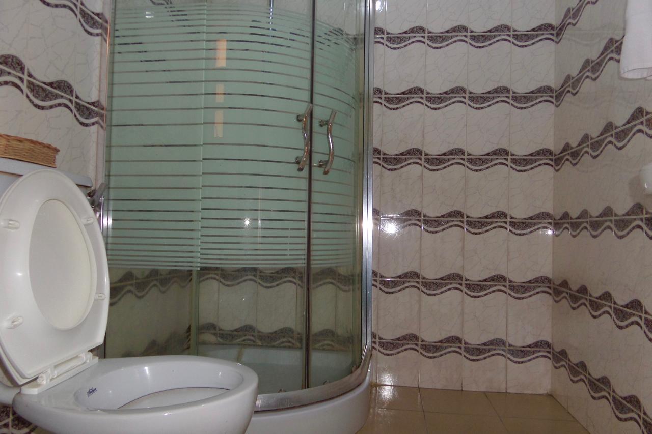 Ostra Hotels Bale Akiosi Exterior photo